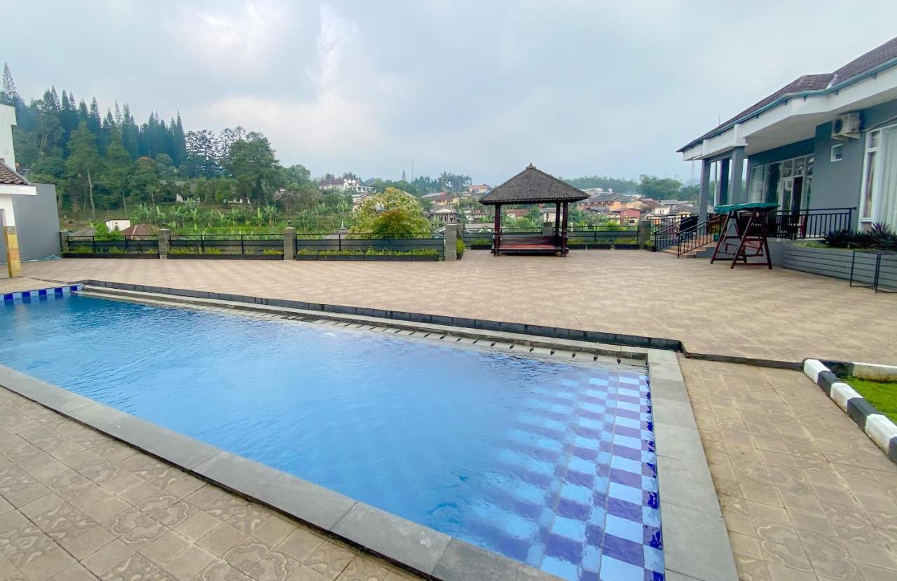 Villa Andalus 3 Puncak Buitenkant foto